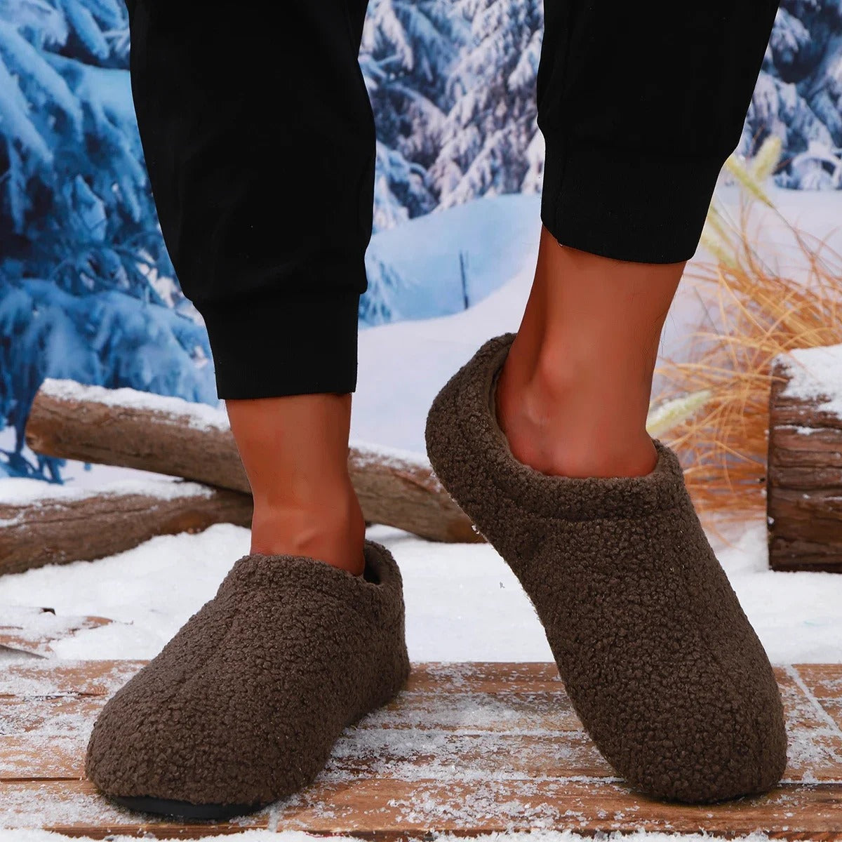 Norwyn Cozy Fleece Slippers