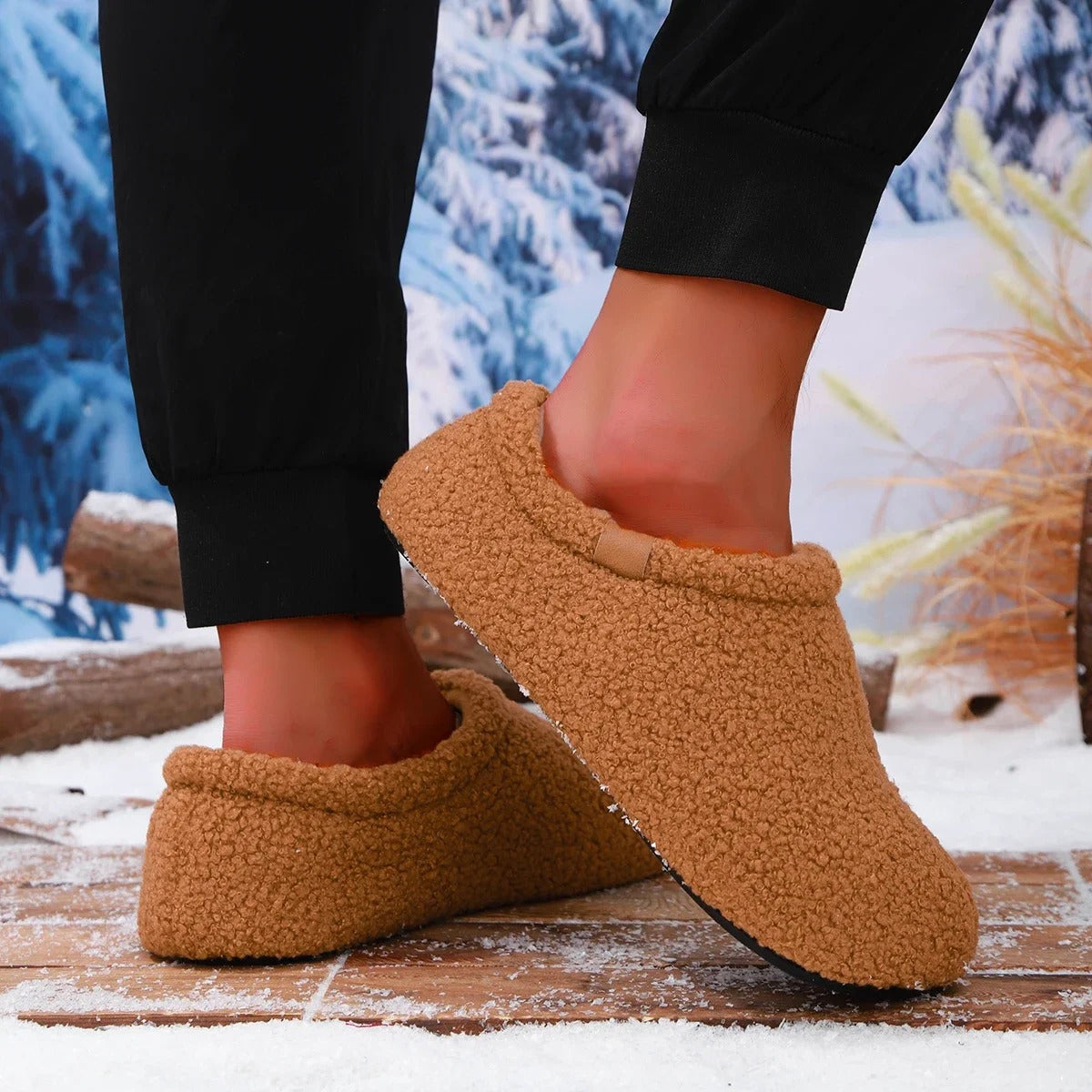 Norwyn Cozy Fleece Slippers