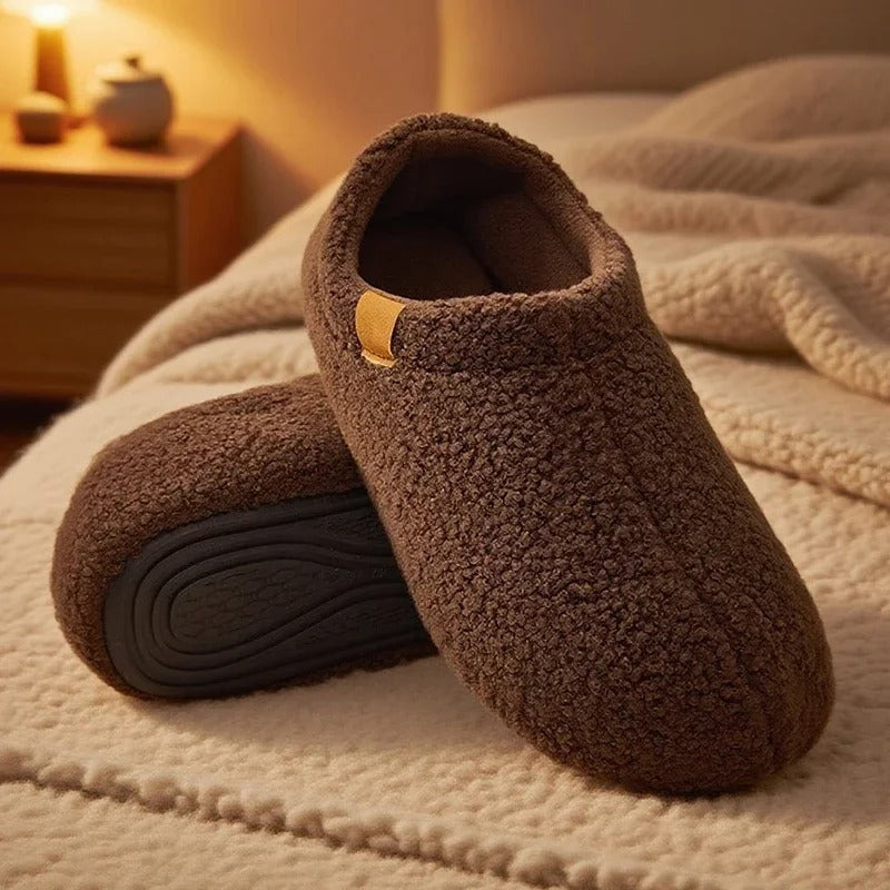 Norwyn Cozy Fleece Slippers