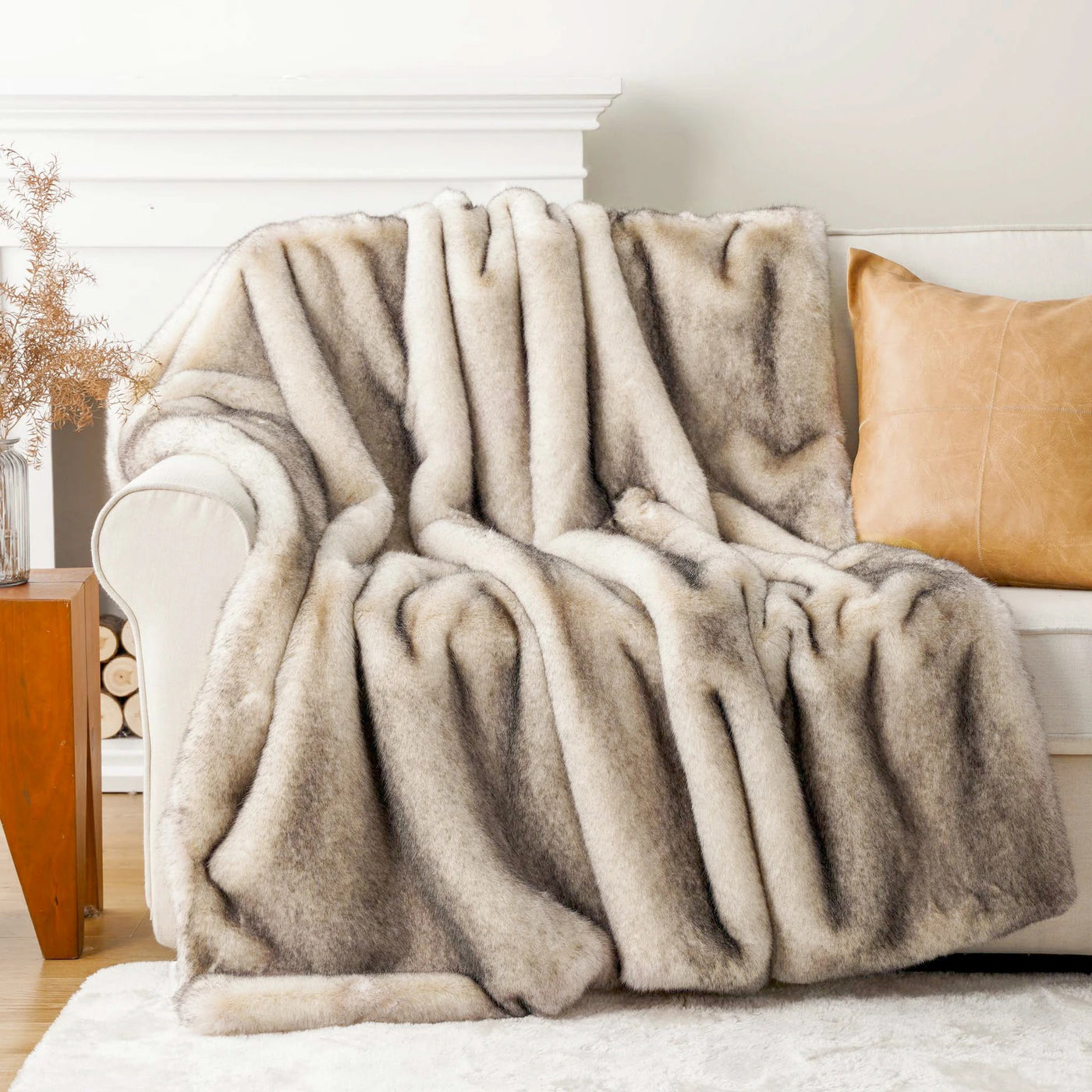 Elvane Luxe Faux Fur Blanket
